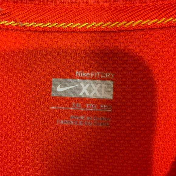Nike 1/4 zip pullover - Picture 3 of 3
